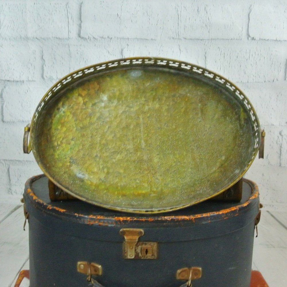 Rustic Metal Oval Handled Serving Tray
